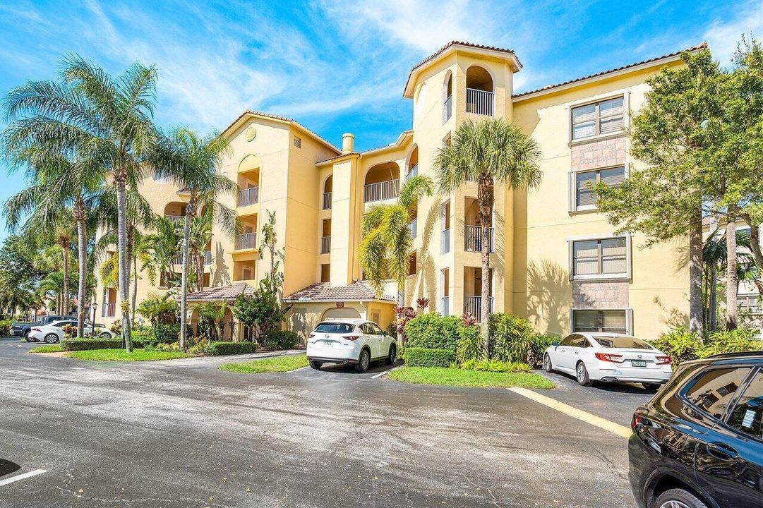 003-300UnoLagoDrive-JunoBeach-FL-33408-S