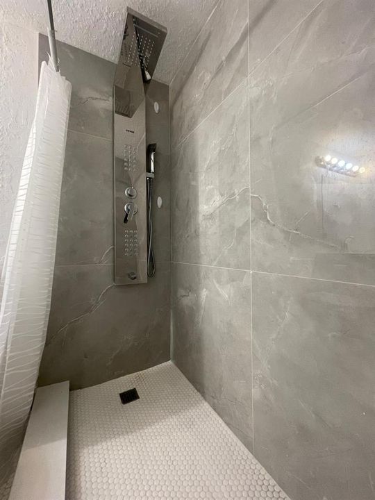 651- Pic 42