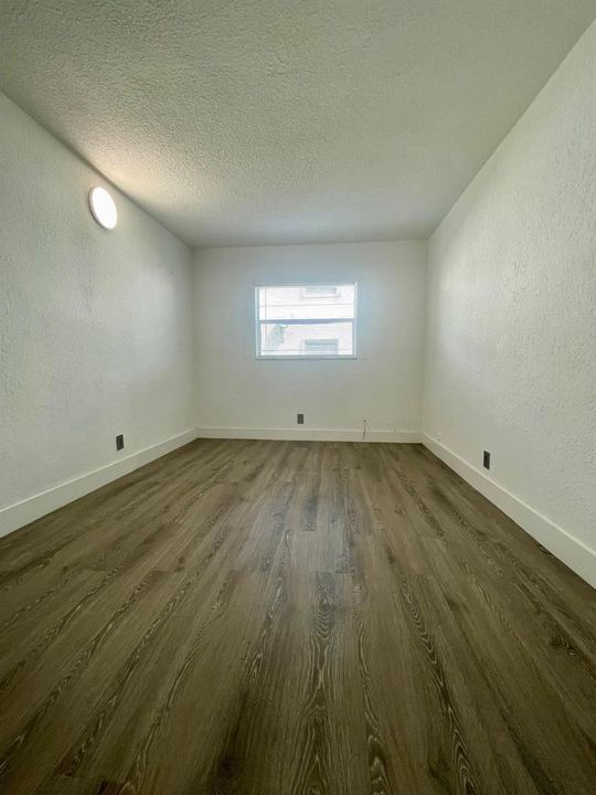 651- Pic 14