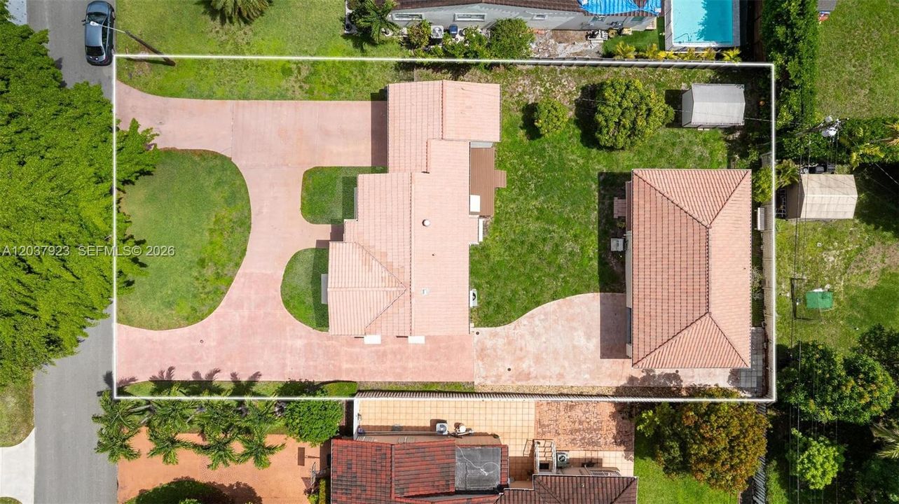 En Venta: $799,000 (3 camas, 2 baños, 1258 Pies cuadrados)