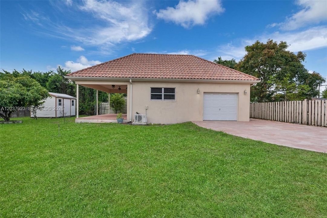 En Venta: $799,000 (3 camas, 2 baños, 1258 Pies cuadrados)
