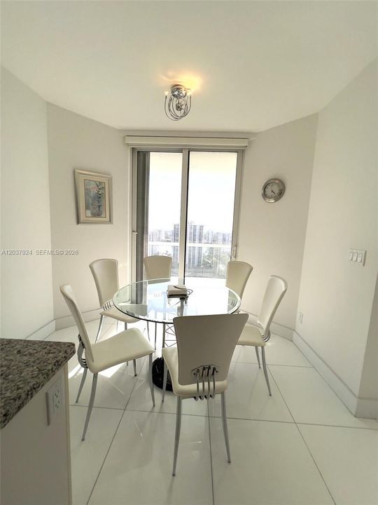 Breakfast area