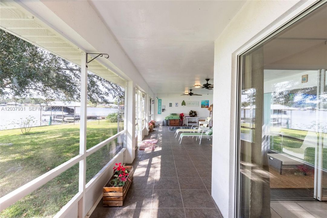 For Rent: $3,900 (3 beds, 3 baths, 2600 Square Feet)