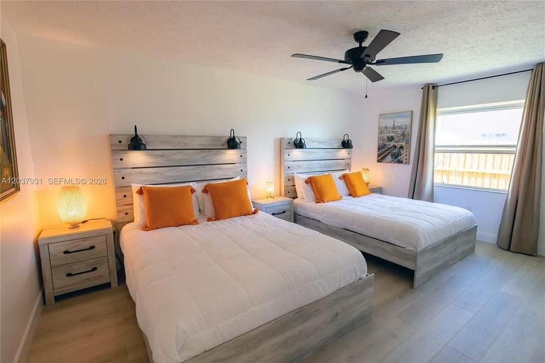 For Rent: $3,900 (3 beds, 3 baths, 2600 Square Feet)