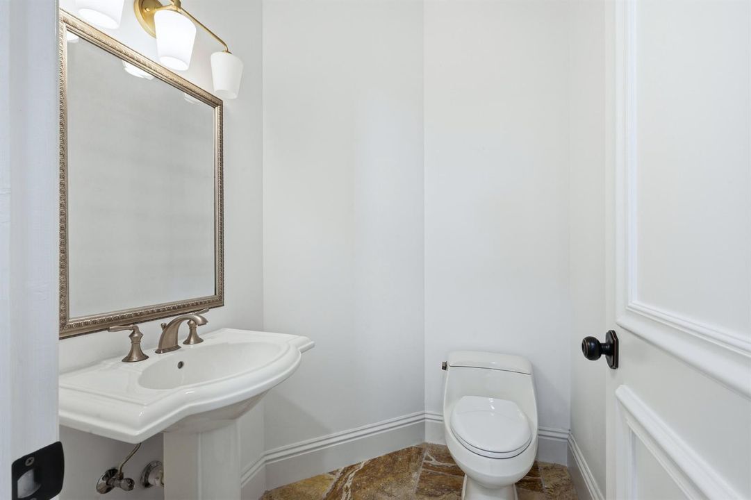 POWDER ROOM
