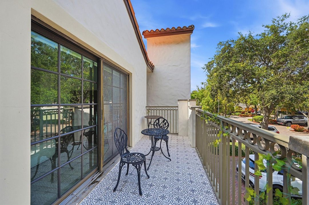 38_balcony