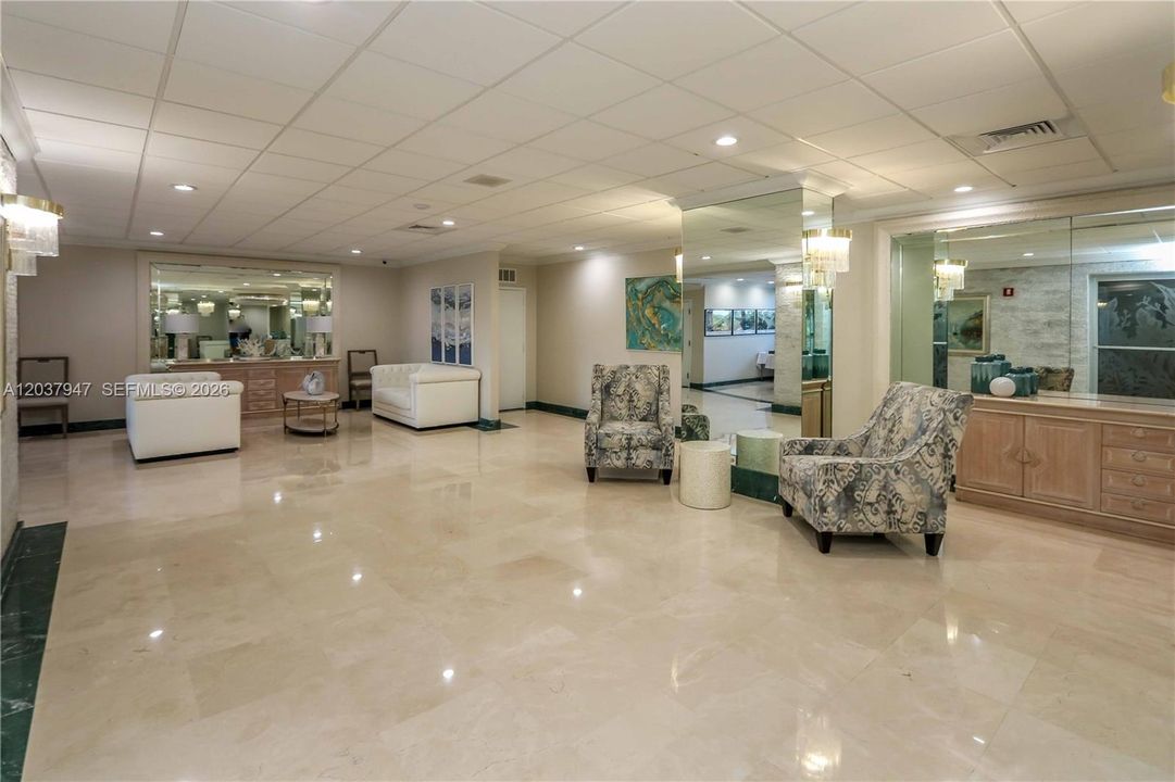 For Sale: $749,000 (2 beds, 2 baths, 1435 Square Feet)