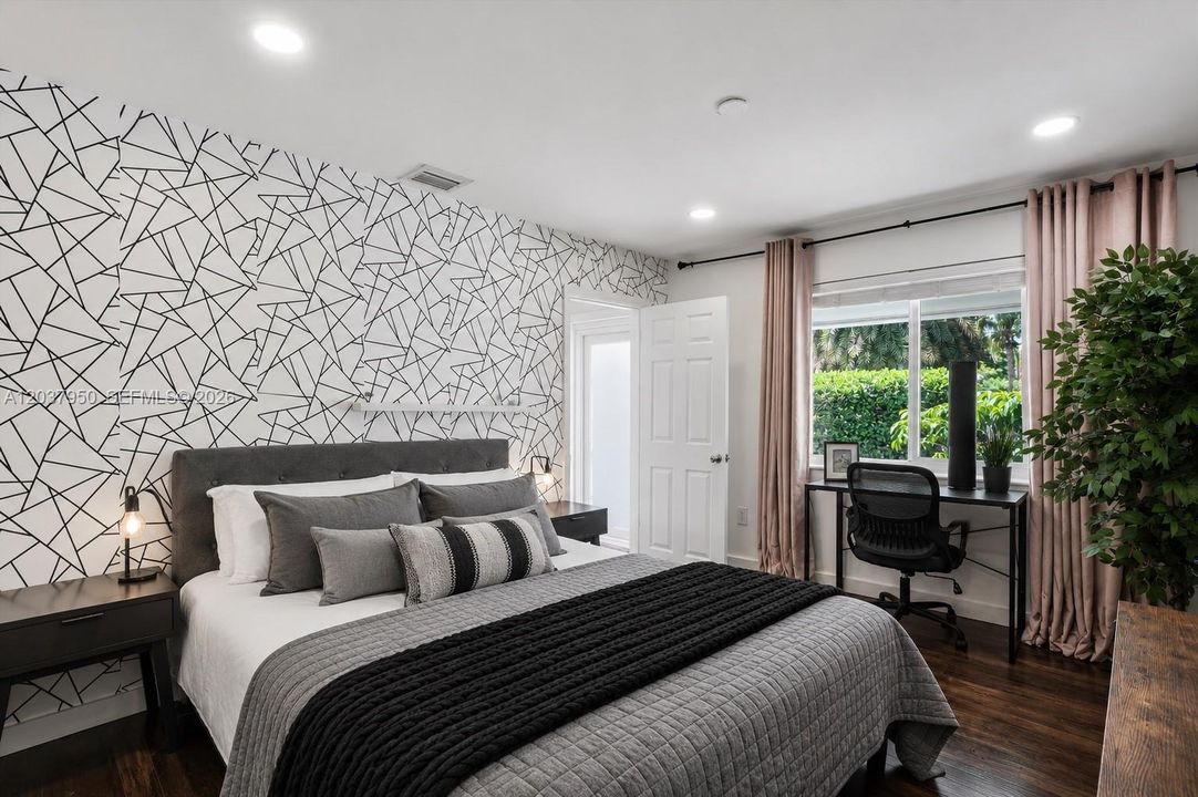 For Sale: $749,000 (3 beds, 2 baths, 1371 Square Feet)