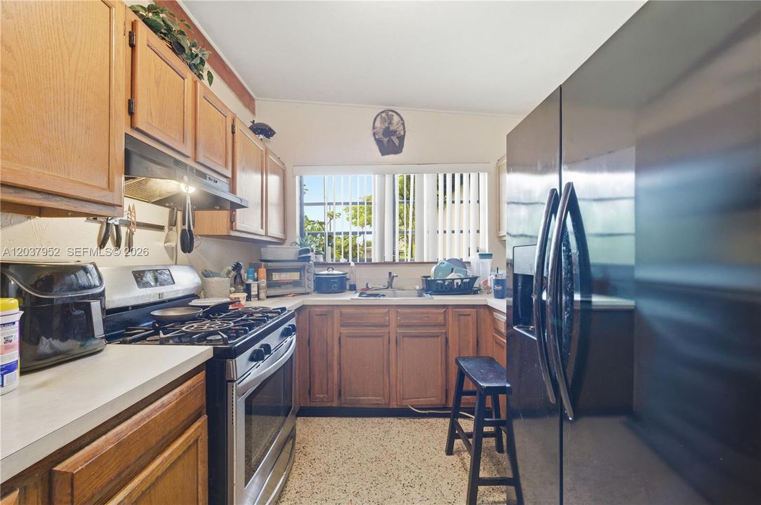 For Sale: $499,990 (3 beds, 2 baths, 1448 Square Feet)