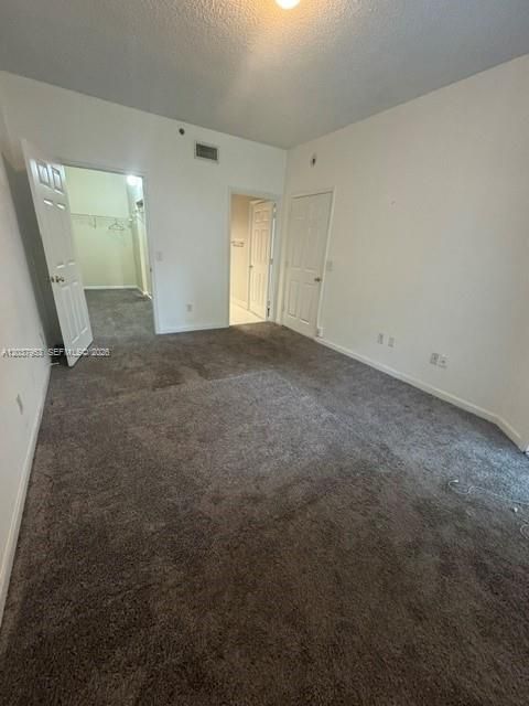 For Sale: $310,000 (1 beds, 1 baths, 893 Square Feet)