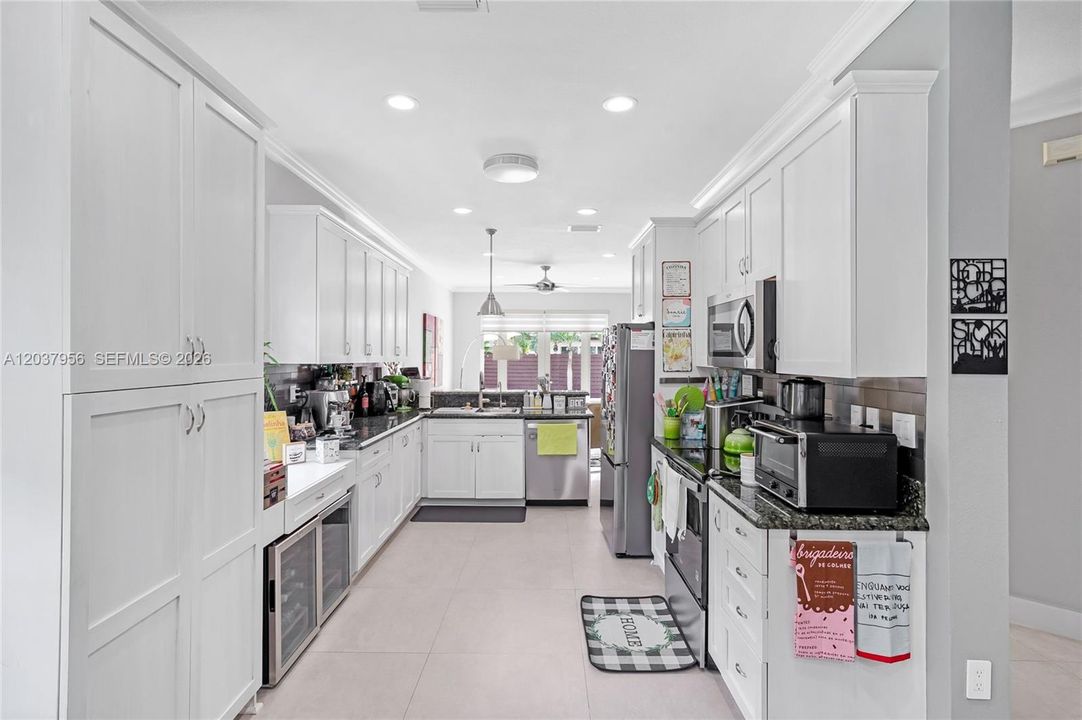 For Rent: $5,900 (4 beds, 2 baths, 2196 Square Feet)