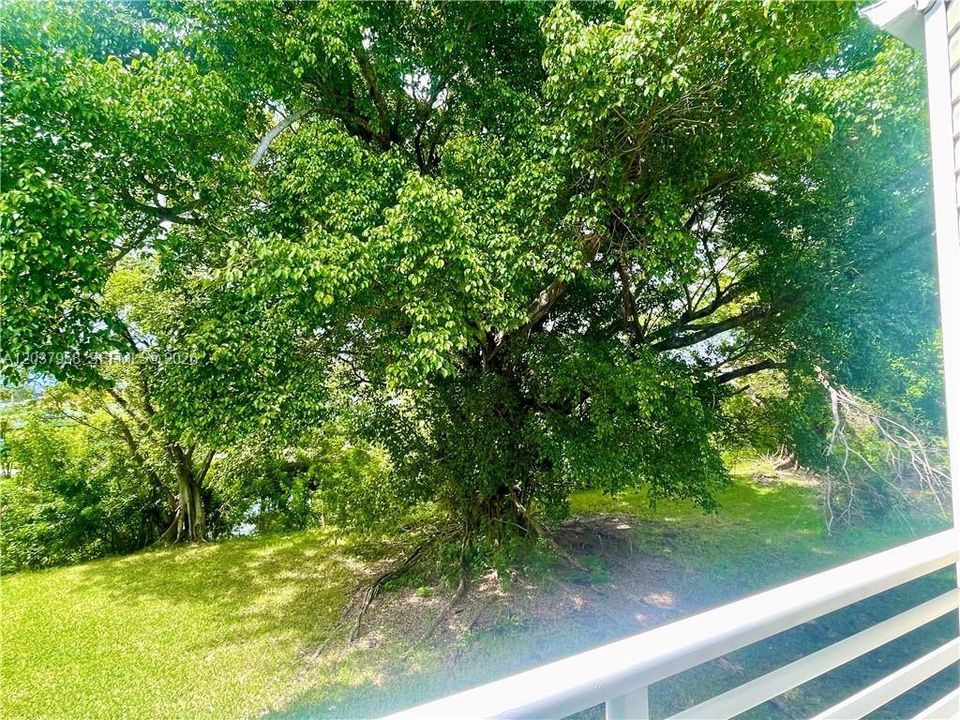 For Rent: $1,754 (1 beds, 1 baths, 872 Square Feet)