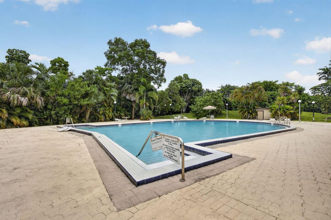 Community pool