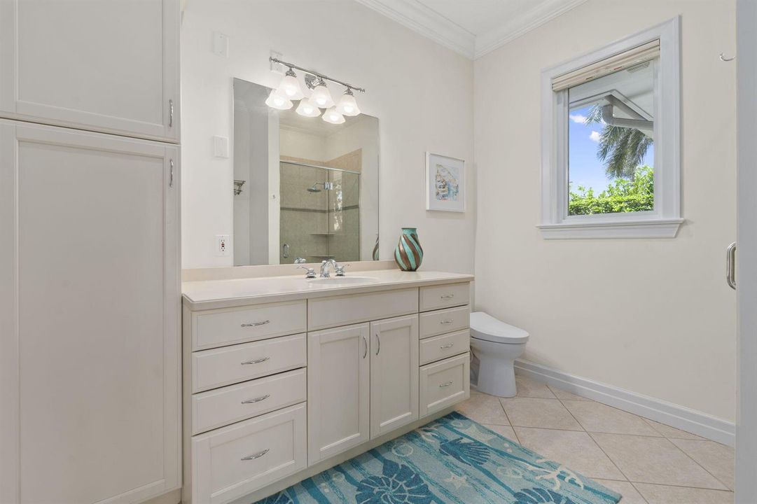 2nd Master Bath