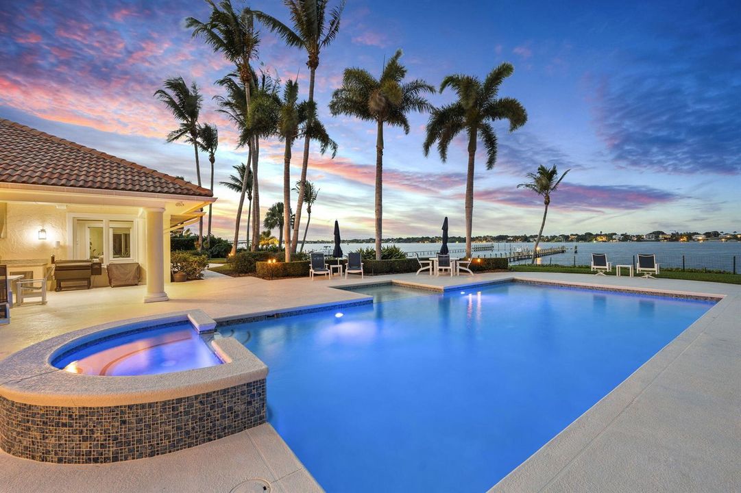 1771 SE Saint Lucie
