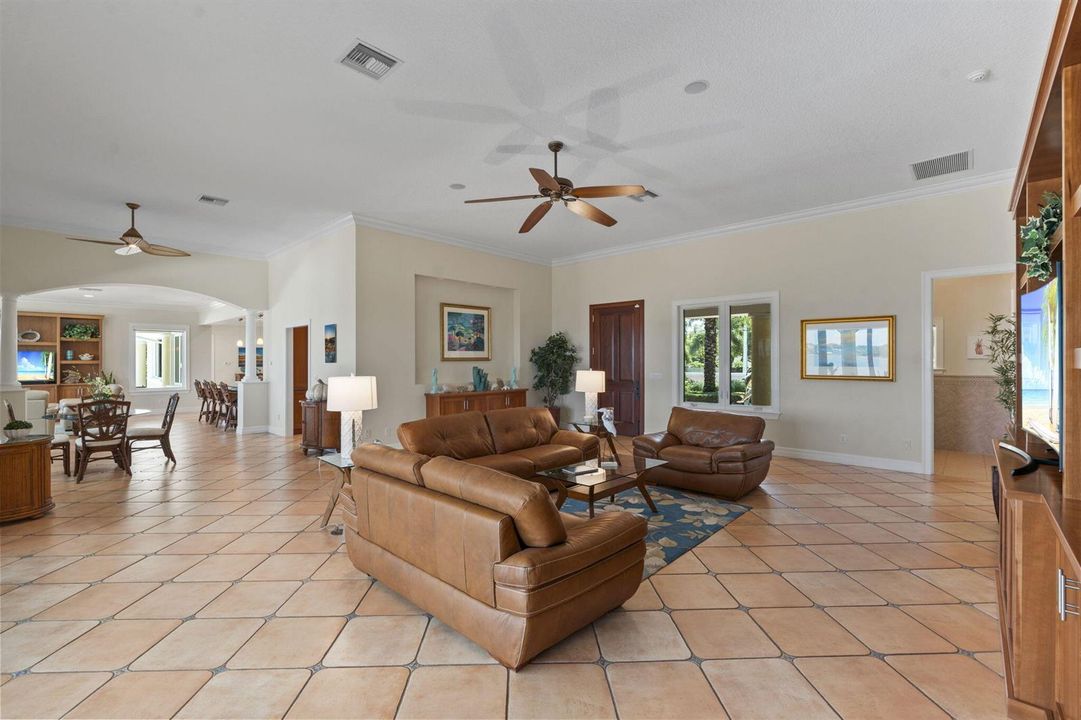 1771 SE Saint Lucie