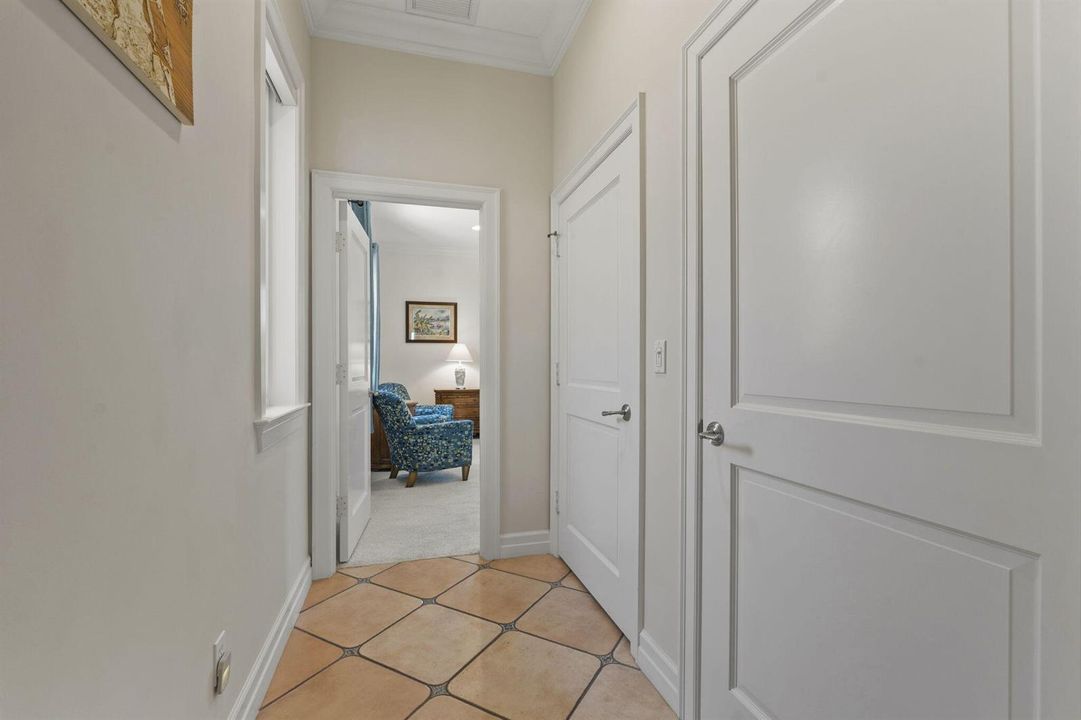 1771 SE Saint Lucie