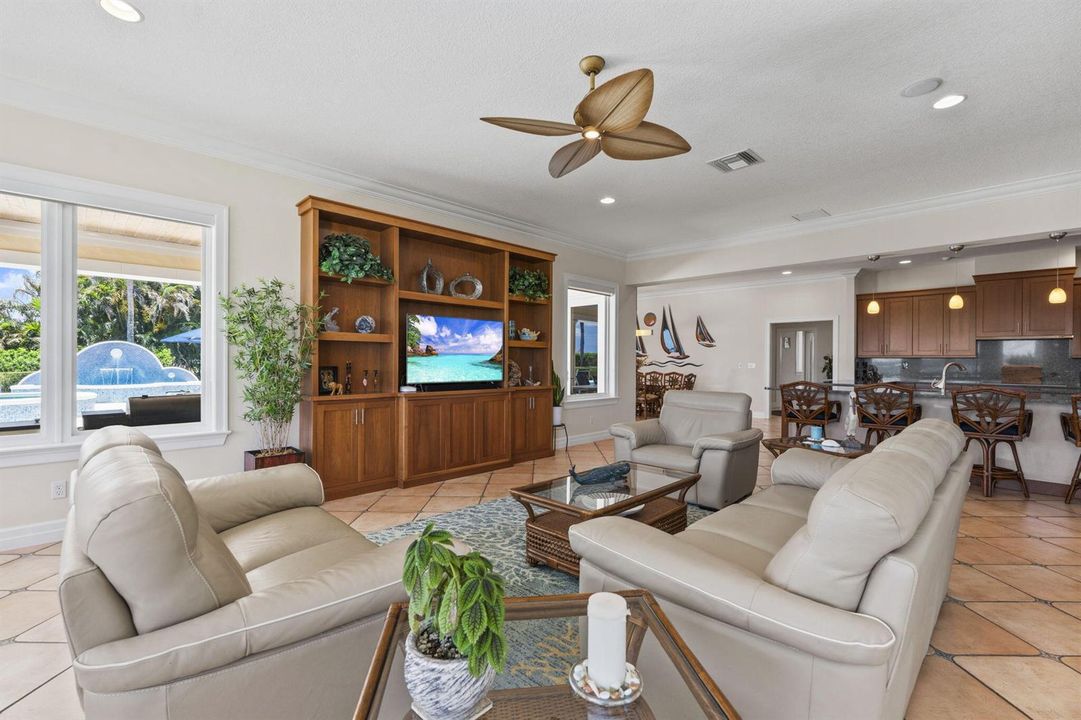 1771 SE Saint Lucie