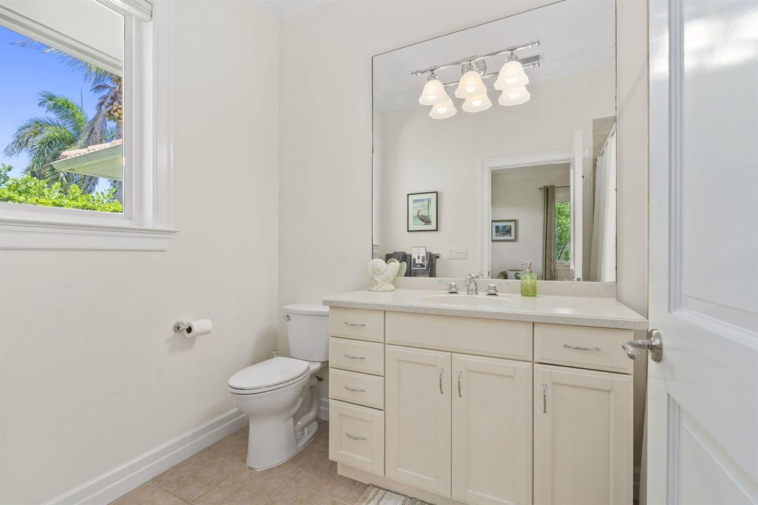 1771 SE Saint Lucie