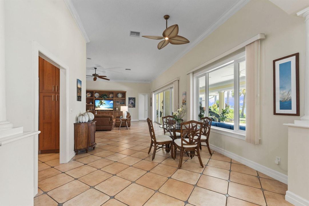 1771 SE Saint Lucie