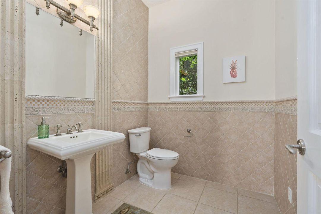 1771 SE Saint Lucie