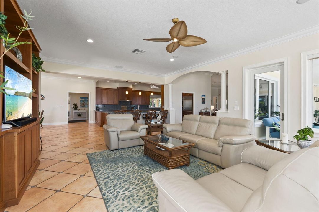 1771 SE Saint Lucie