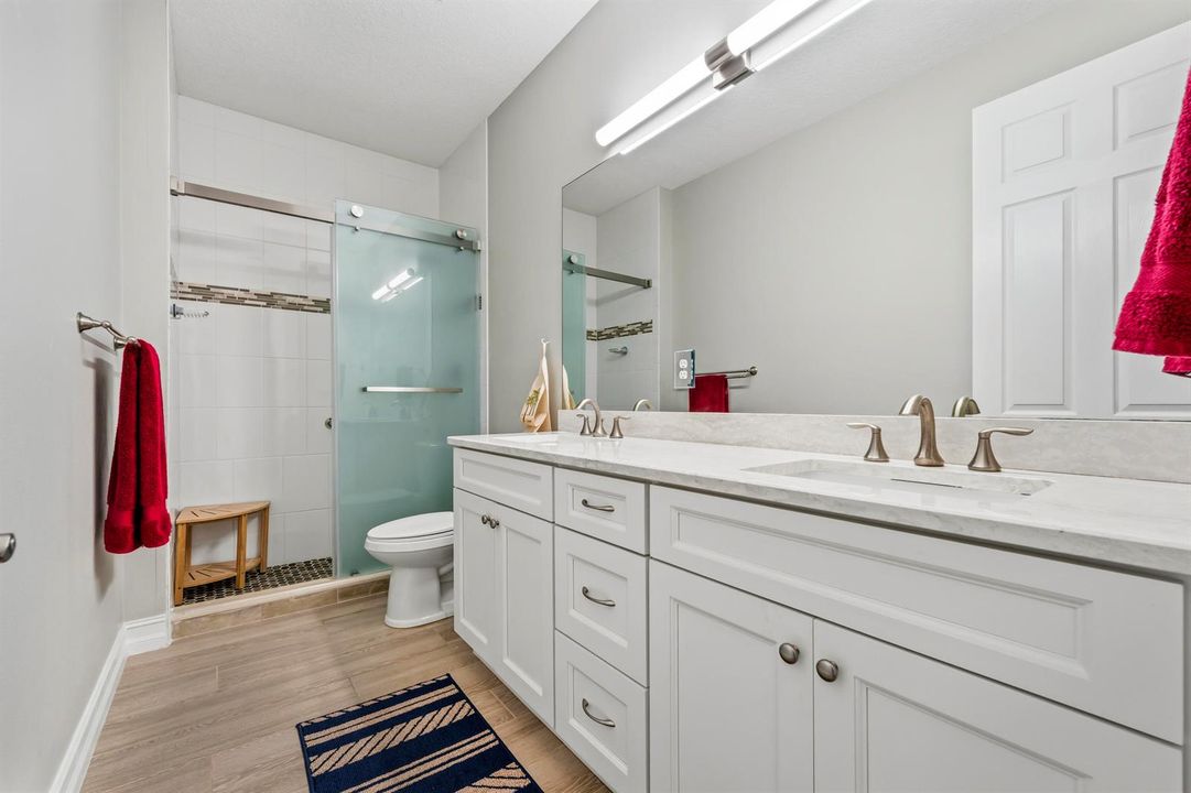 2nd Bathroom