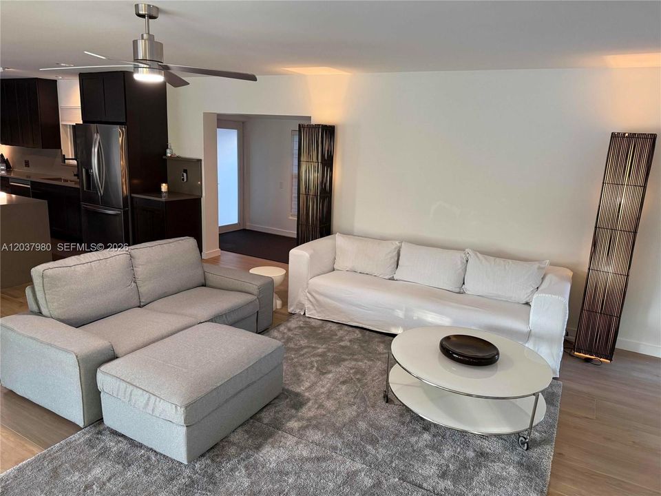 For Sale: $1,749,000 (3 beds, 3 baths, 1685 Square Feet)
