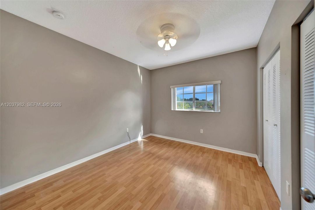 В аренду: $3,300 (3 спален, 2 ванн, 1220 Квадратных фут)