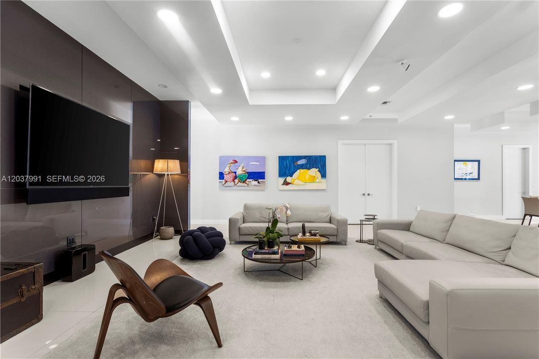 For Sale: $3,700,000 (5 beds, 4 baths, 4235 Square Feet)