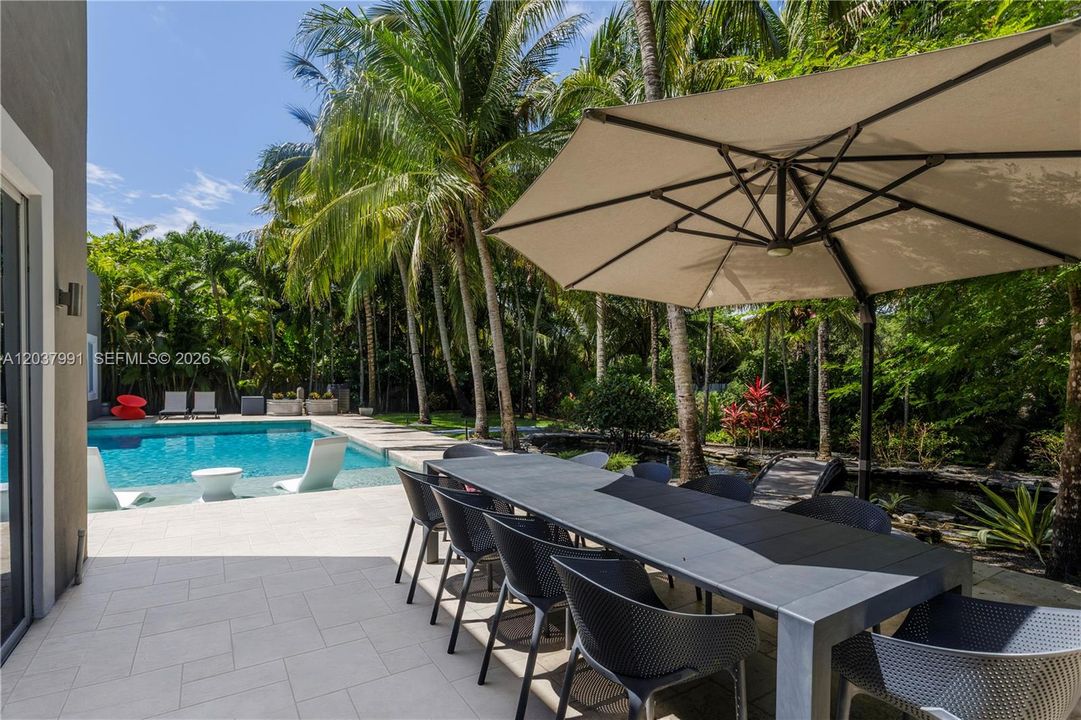 Outdoor dining area