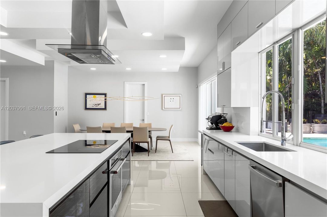 For Sale: $3,700,000 (5 beds, 4 baths, 4235 Square Feet)