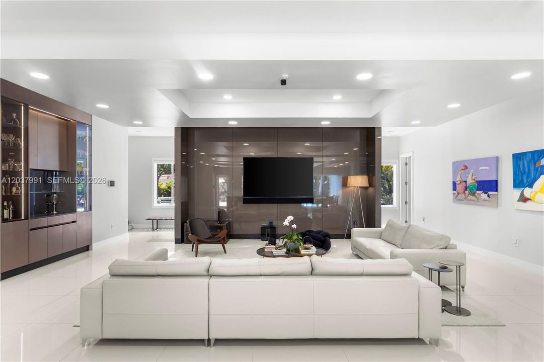 For Sale: $3,700,000 (5 beds, 4 baths, 4235 Square Feet)