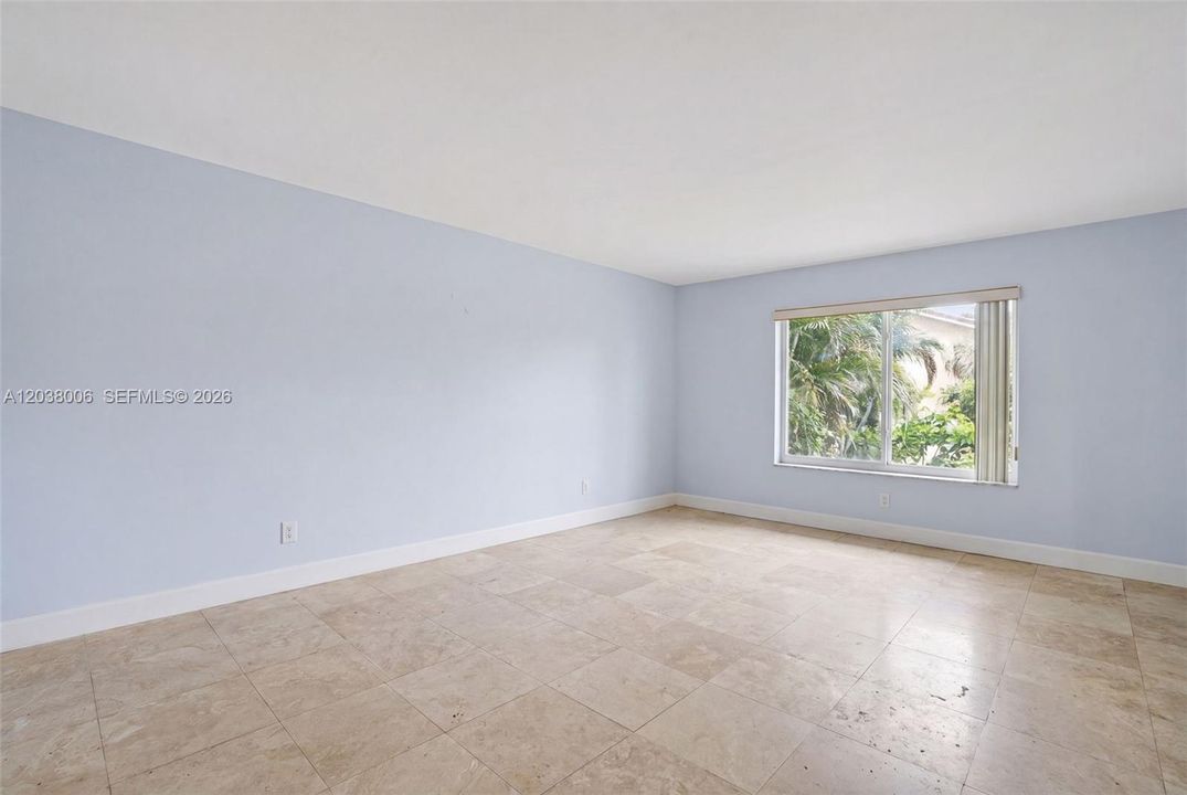 En Renta: $4,500 (4 camas, 3 baños, 2260 Pies cuadrados)