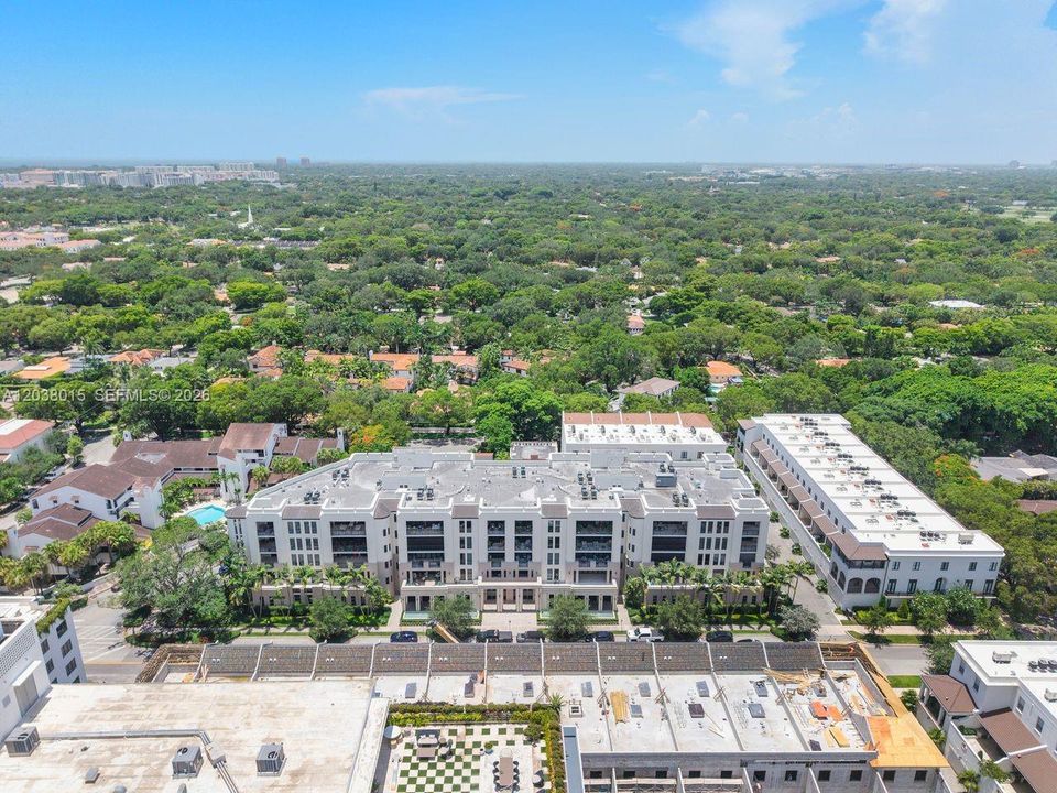 For Sale: $2,400,000 (2 beds, 2 baths, 2117 Square Feet)
