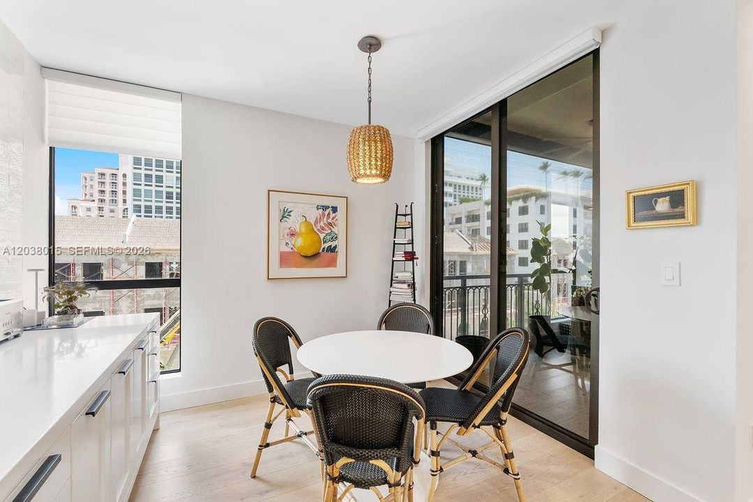 For Sale: $2,400,000 (2 beds, 2 baths, 2117 Square Feet)