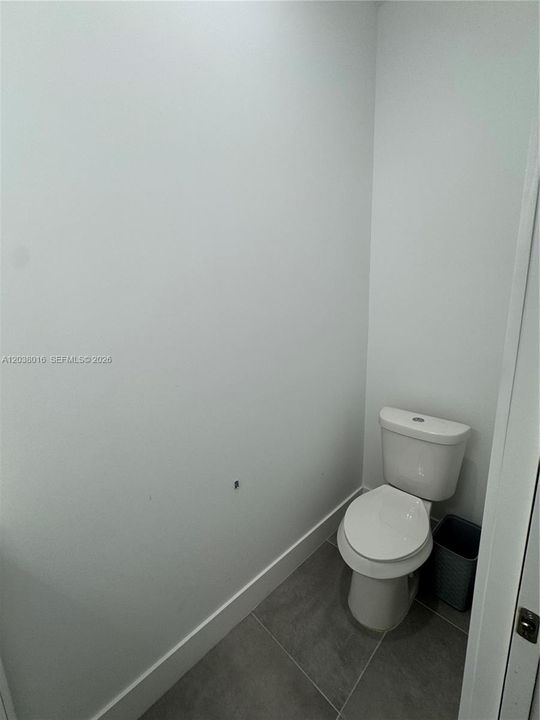 В аренду: $2,500 (3 спален, 2 ванн, 1783 Квадратных фут)