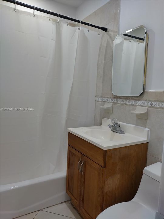 For Rent: $3,600 (4 beds, 2 baths, 1175 Square Feet)