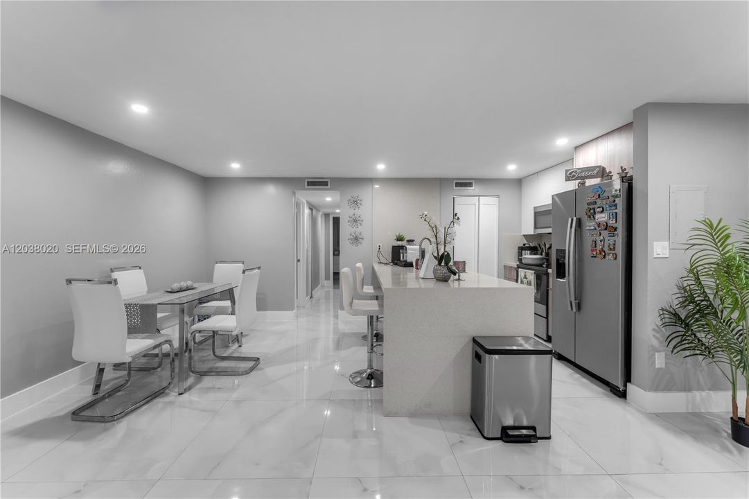 В аренду: $2,650 (3 спален, 2 ванн, 1170 Квадратных фут)