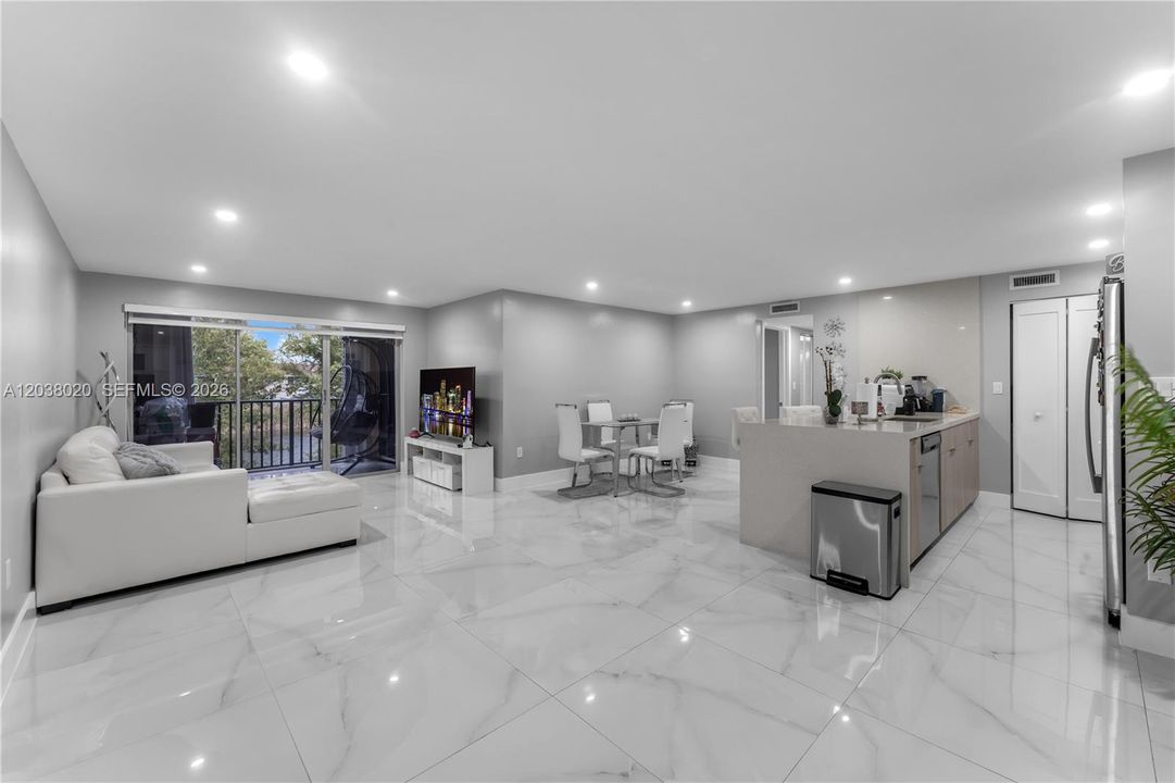 В аренду: $2,650 (3 спален, 2 ванн, 1170 Квадратных фут)