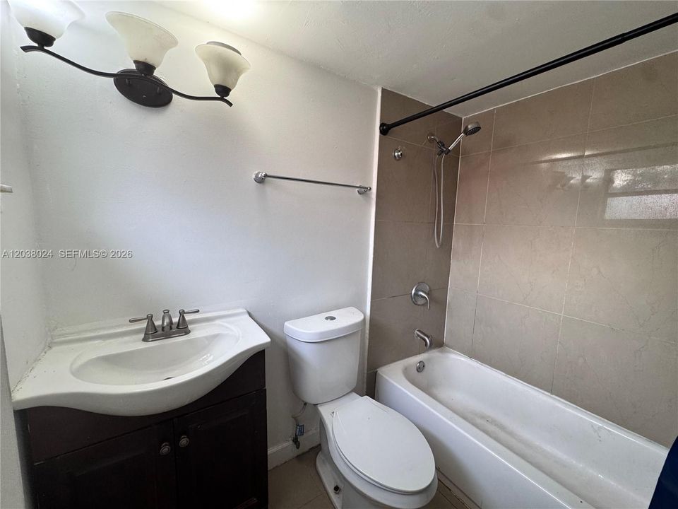 В аренду: $1,500 (1 спален, 1 ванн, 407 Квадратных фут)