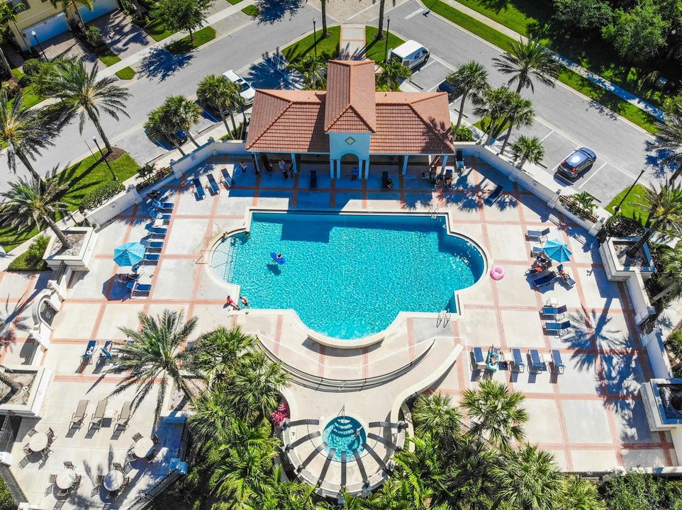 Paloma Pool