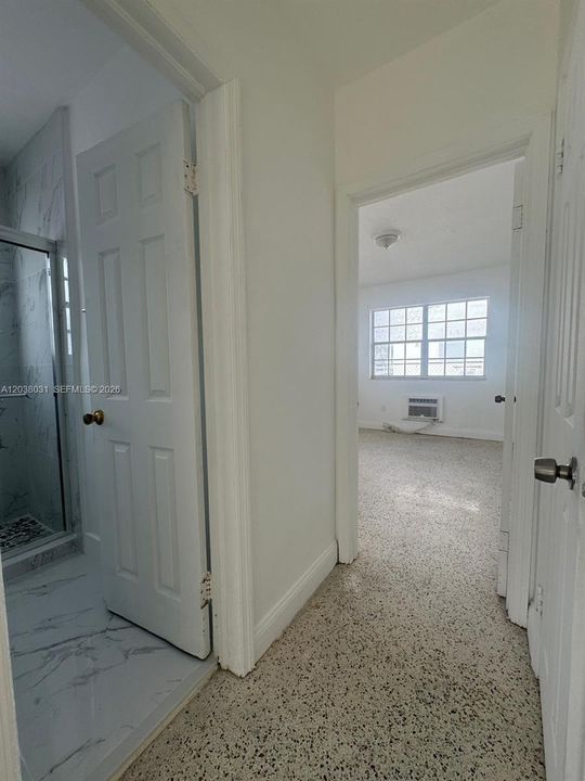В аренду: $1,900 (2 спален, 1 ванн, 3498 Квадратных фут)