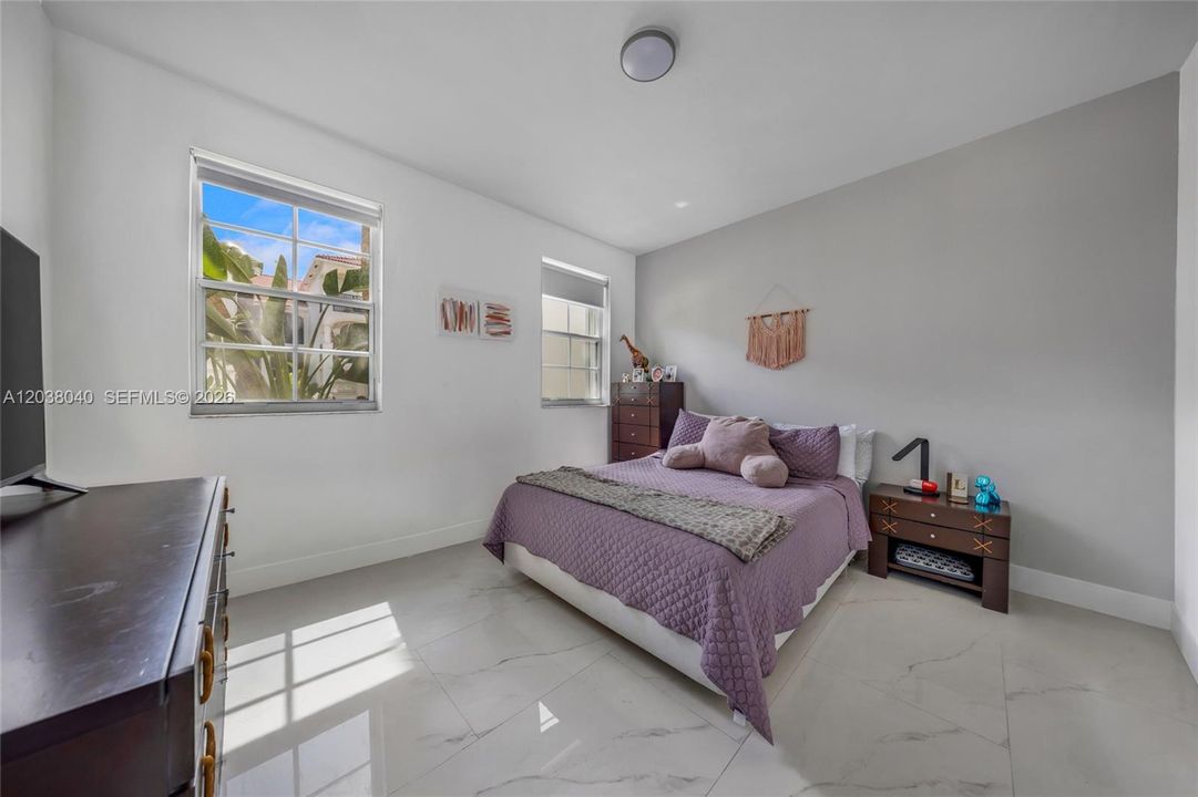 For Sale: $620,000 (3 beds, 2 baths, 1320 Square Feet)