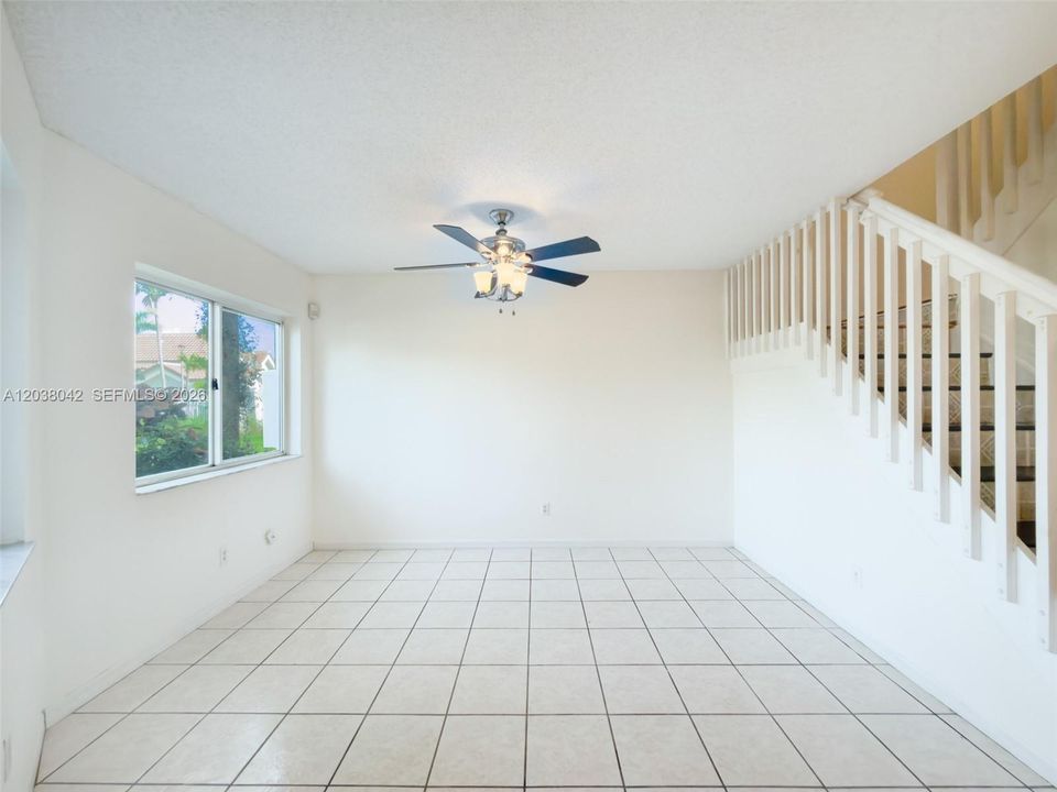 For Sale: $399,900 (3 beds, 2 baths, 1468 Square Feet)