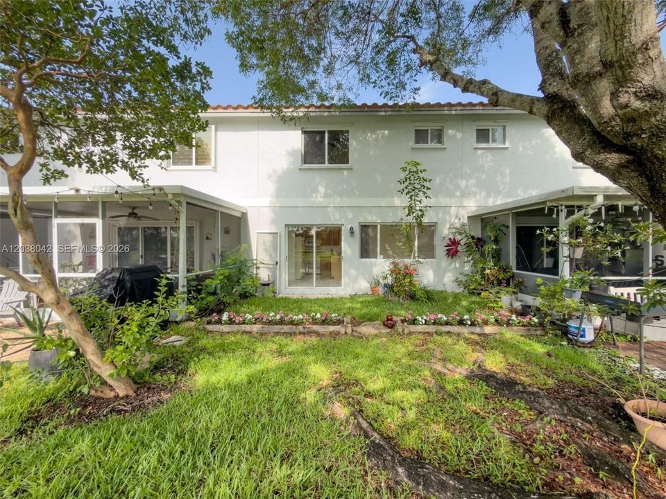 For Sale: $399,900 (3 beds, 2 baths, 1468 Square Feet)