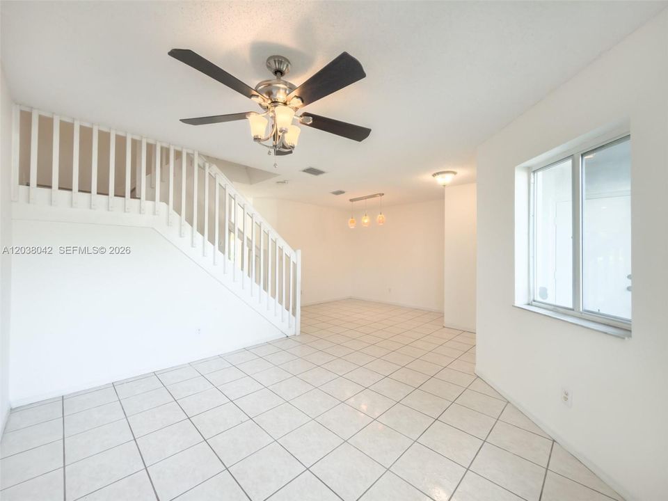 For Sale: $399,900 (3 beds, 2 baths, 1468 Square Feet)