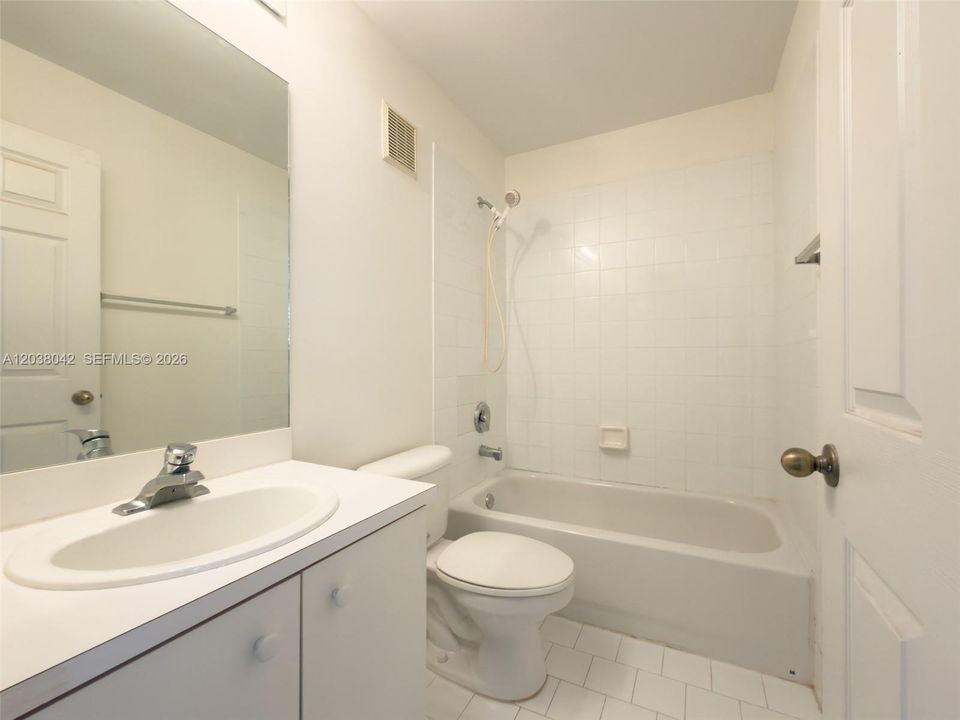 For Sale: $399,900 (3 beds, 2 baths, 1468 Square Feet)
