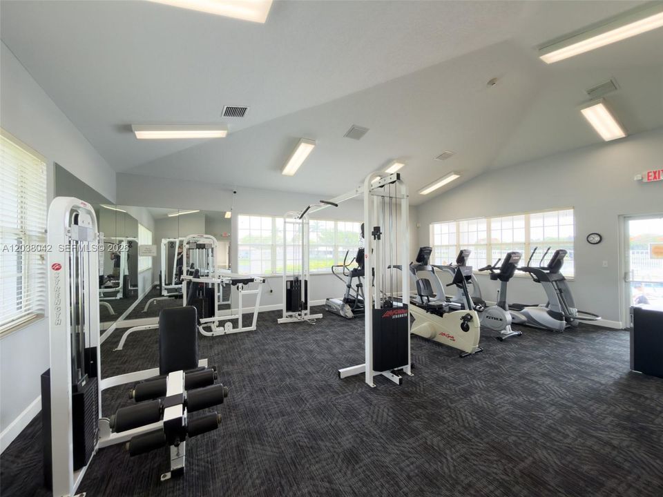 For Sale: $399,900 (3 beds, 2 baths, 1468 Square Feet)