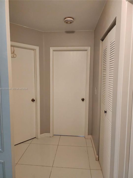 На продажу: $649,900 (4 спален, 2 ванн, 1814 Квадратных фут)